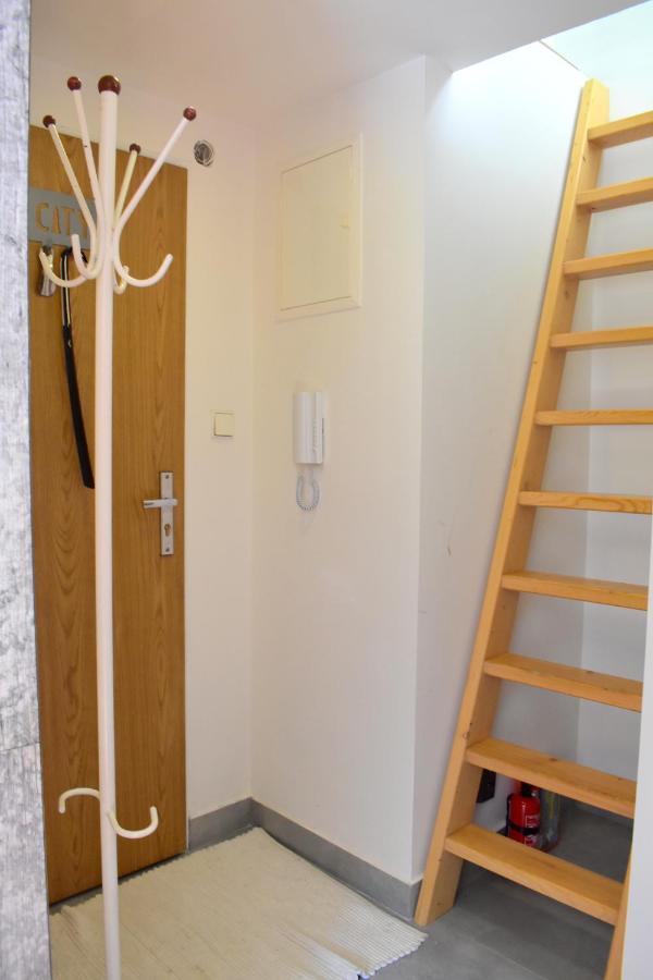 New Central Rooftop With Private Wellness, Sauna & Whirlpool Bath Prag Exteriör bild